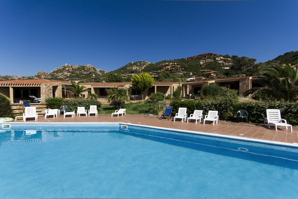 Residence Le Baiette Costa Paradiso Extérieur photo